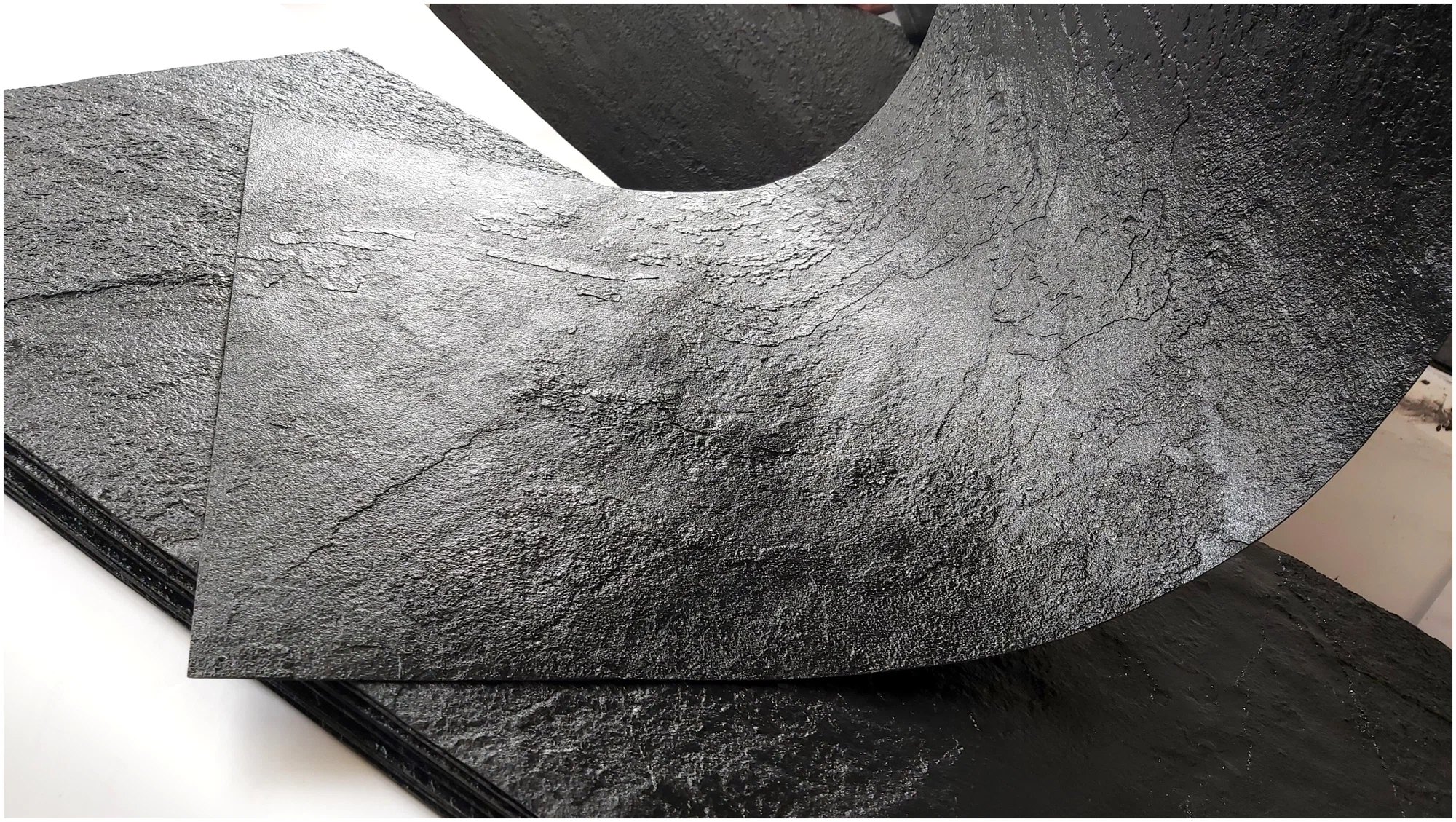 Гибкий камень